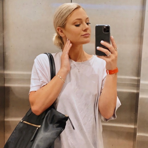 Meet your Posher, Amy - Picture 1 of 1